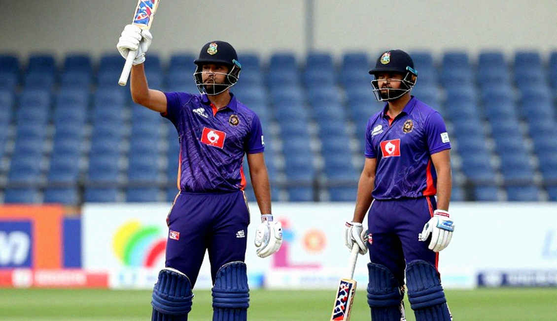 ব্যান্ড নামল, খাতা মেলেনি: হারমানপ্রীত কৌরের অধিনায়কত্ব ছাড়ার হিসাব ব্যান্ড নামল, খাতা মেলেনি: হারমানপ্রীত কৌরের অধিনায়কত্ব ছাড়ার হিসাব