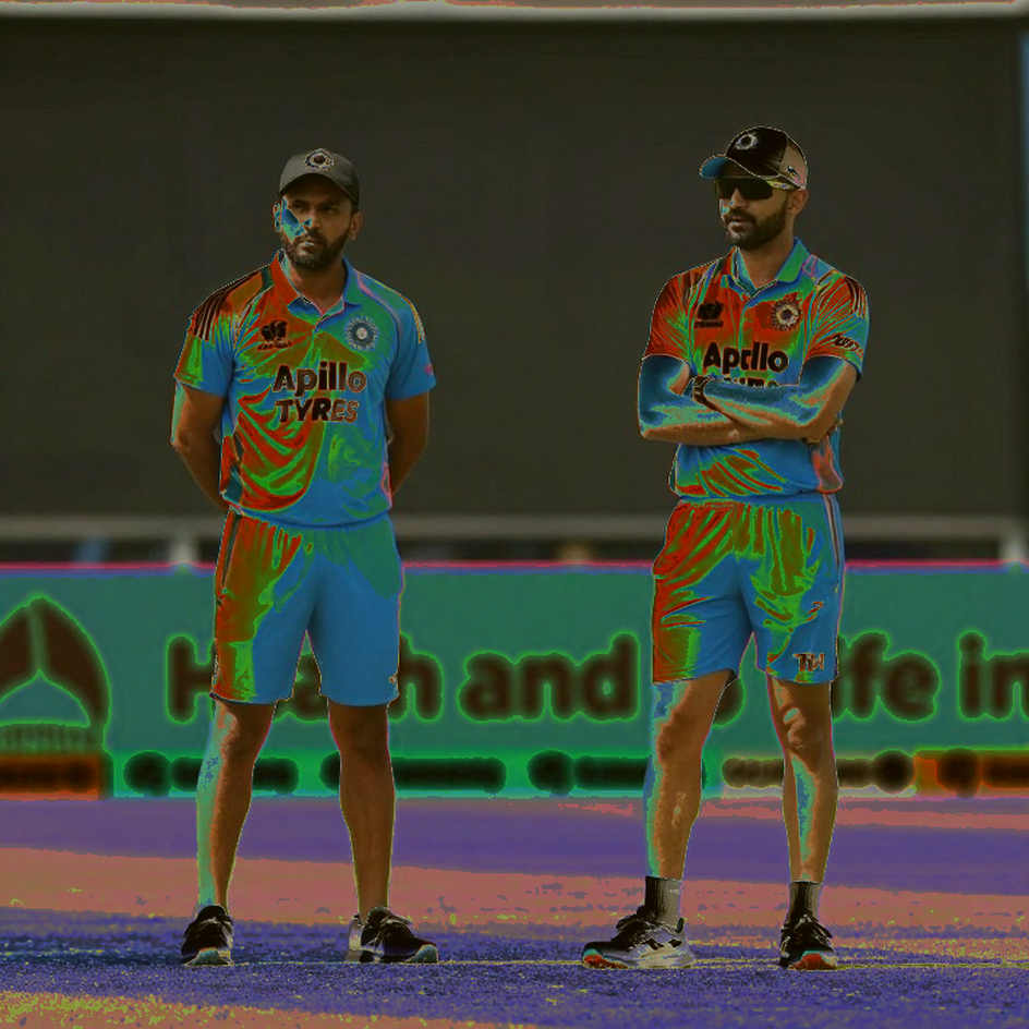 রিভিউয়ের বিরতি: ডিআরএস যখন ম্যাচের নাড়ি বদলে দেয়