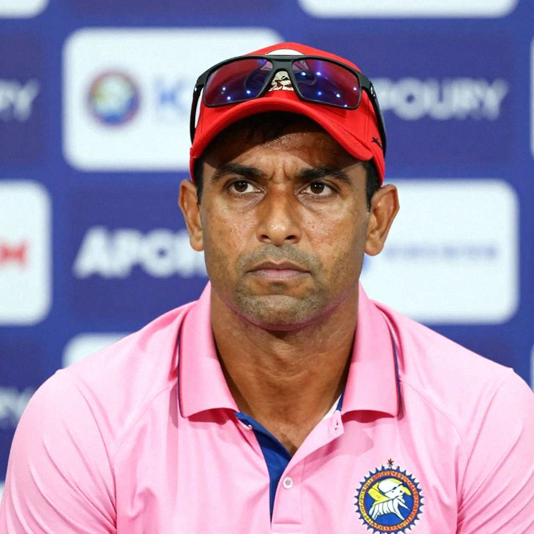 মোমিনুল হকের সিলেট টেস্ট: কনকাশন প্রোটোকলের ধাপ, আর 'স্বাধীন' বিশেষজ্ঞের সেই প্রশ্ন