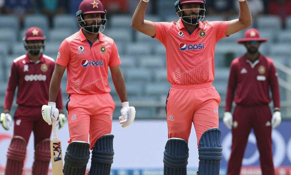 কুল-চা: একটি ভাঙা জোড়ার খাতা, যেখানে ফাঁকা কলামই সবচেয়ে জোরে কথা বলে