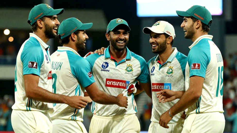 গকেবেরহার ঘাসের ফাঁদ: ৫-৯৭-এ দাঁড়িয়ে যে হিসাবটা দক্ষিণ আফ্রিকা এখনো শেষ করেনি