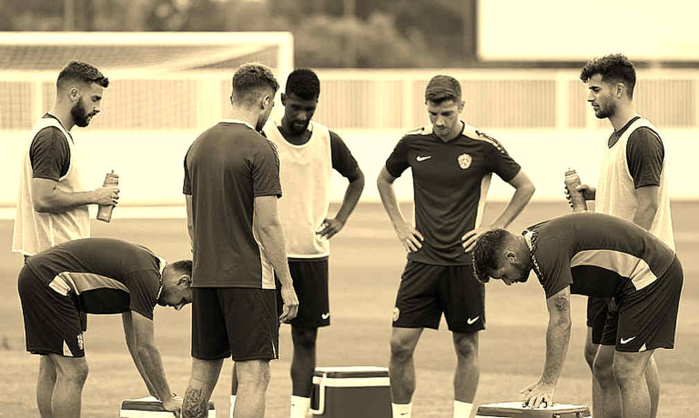 Blank Tape, Full Mind: From the Inverted Full-Back to England-Croatia — A Coach-Commentator's Tape Notes