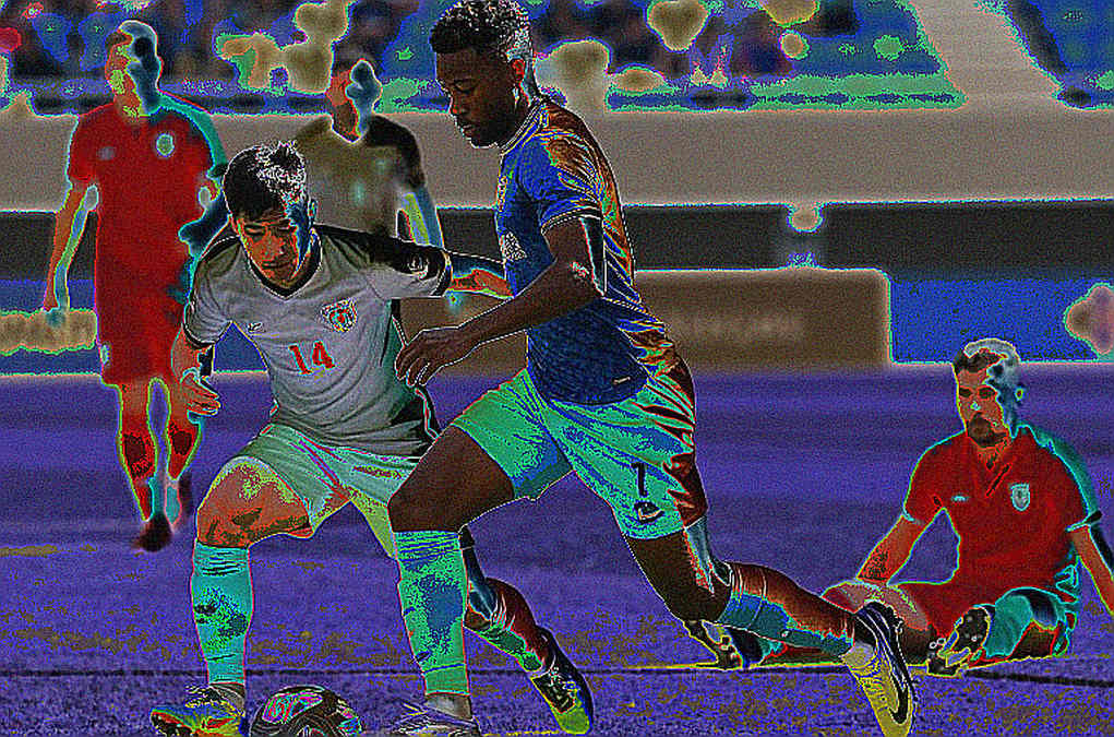 মিডফিল্ড ধাঁধা: ক্যারিকের ম্যানচেস্টার ইউনাইটেড কি ভুল দিকেই হাঁটছে? মিডফিল্ড ধাঁধা: ক্যারিকের ম্যানচেস্টার ইউনাইটেড কি ভুল দিকেই হাঁটছে?